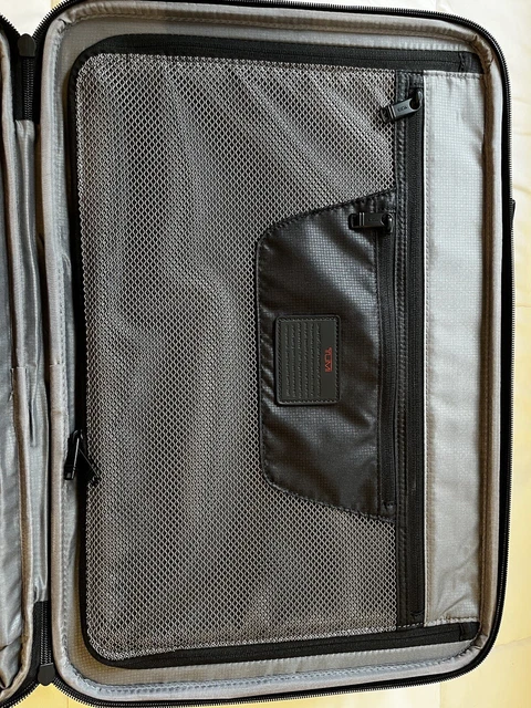 Tumi Alpha 3 International Expandable 4 Wheeled Carry-On - Black (1171541041) 12
