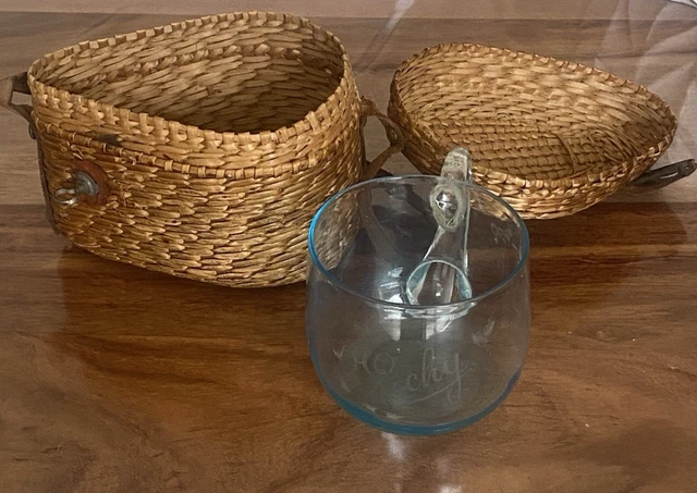 VERRE DE CURISTE dans son panier en osier Châtel-Guyon comme Vichy