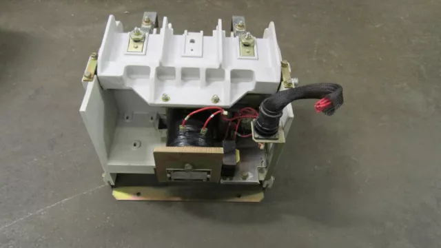 Square D Class 8110 Ac Vacuum Contactor V2540E A2U1X11 5000V 2 Pole 120V Ser B