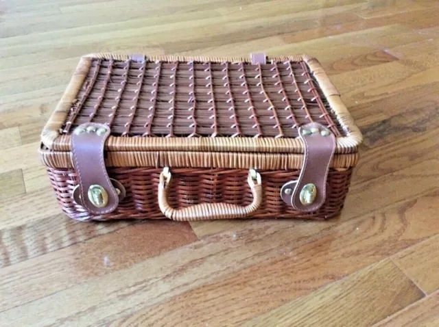 Brown woven wicker picnic basket sepia leather trunk Ratan wedding storage VTG