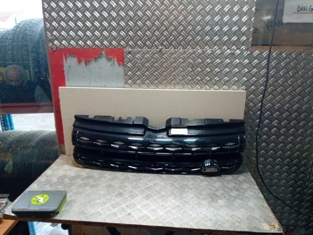 Calandre Avant Land Rover Range Rover Evoque I 2011-2015 - LR076024 - Neuf