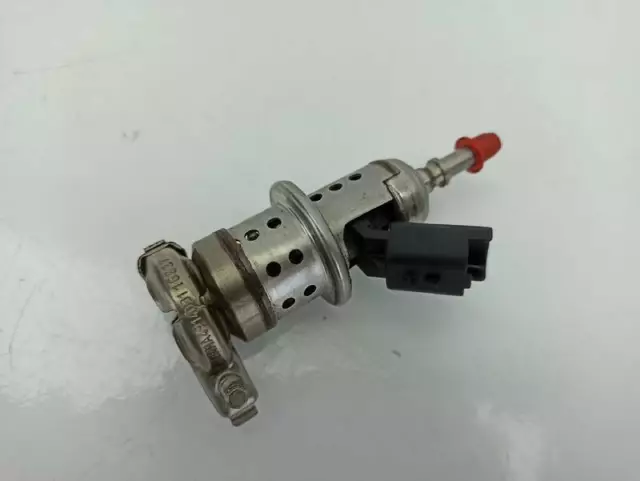 9813930180 injecteur pour PEUGEOT 508 SW II 1.5 BLUEHDI 130 2010 141730