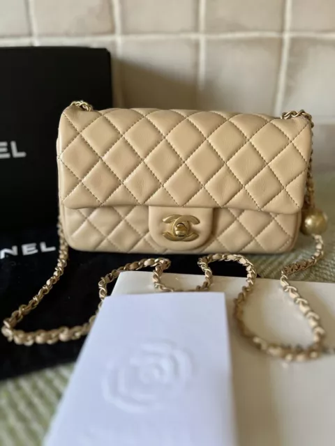 CHANEL PEARL CRUSH Flap Clutch with Chain Quilted Lambskin Mini