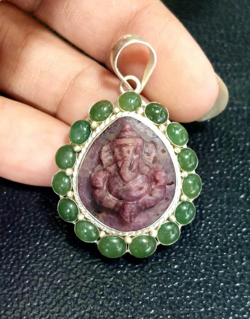 Gorgeous carve Old Burmese Ruby jade Ganesh Sterling Silver amulet pendant