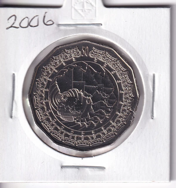 thumbnail image 2 of Queen Elizabeth II Magnetic Keyring Coin Token – Silver, For Trolleys Or Collection 2 of 4
