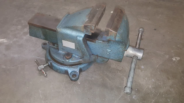 ERON NO. 125 Bench Vise 5