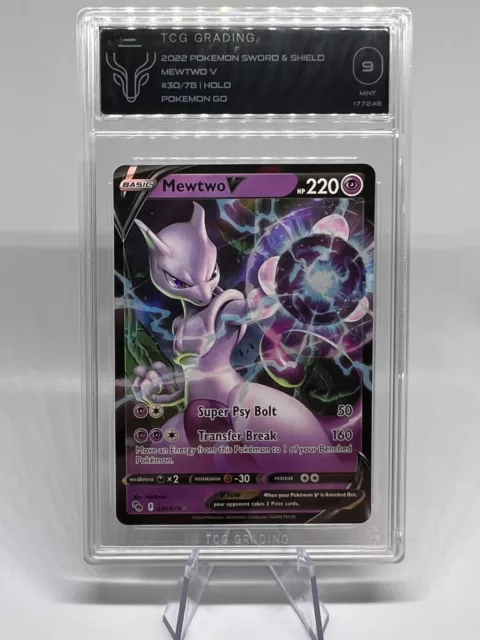 POKEMON TCG MEWTWO V 30/78 POKÉMON GO ULTRA RARE!!