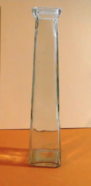 Grand VASE SOLIFLORE en verre  Hauteur 28 cm poids 460 gr