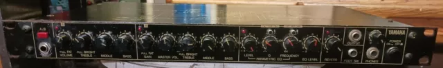 Yamaha PG1 The legendairy Guitar, bass and vocal Pre Amp 2 channel spring reverb