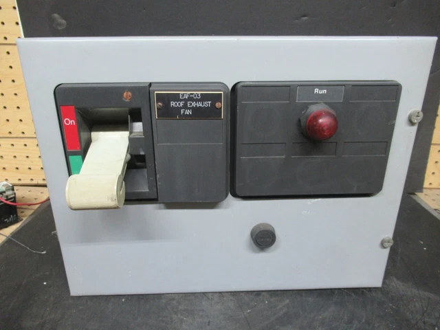 Cutler Hammer Motor Starter Control Bucket Model: 2100 12" Nema Size 0 30 Amp
