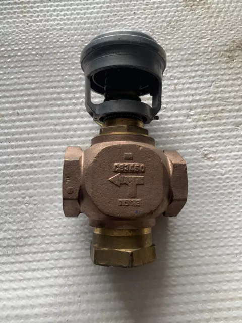 New Johnson Controls 1-1/2” Diaphragm Actuated Valve Vg7842Rt+3008D0