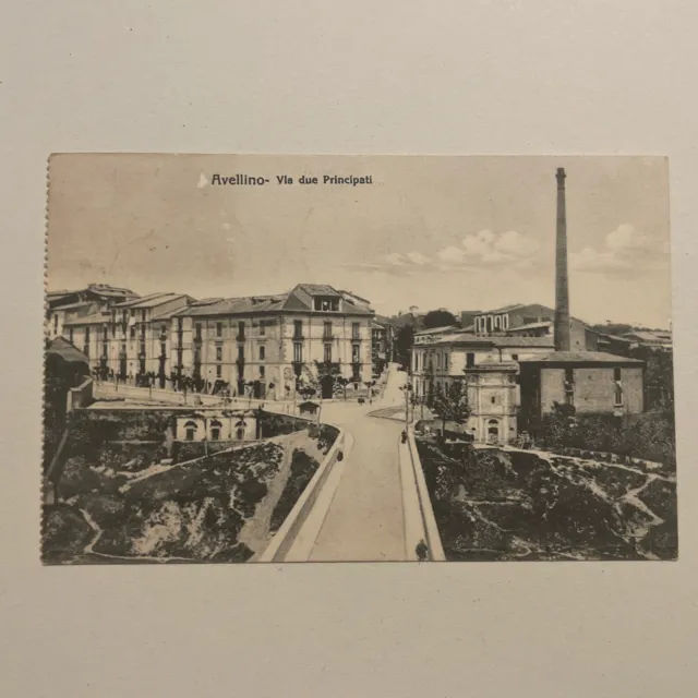 Cartolina Avellino Via due Principati 1917