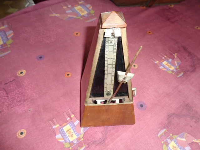 Ancien METRONOME en BOIS