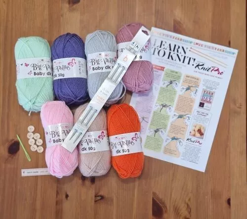 Beginners Learn To Knit Kit Complete Knitting Instructions Yarns Needles Buttons