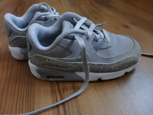 Süße Nike Air Max, Unisex, Gr. 26, hellgrau, sehr guter Zustand