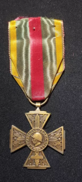 R9M*) (Y3 Médaille militaire combattant volontaire guerre 1914 1918 french medal