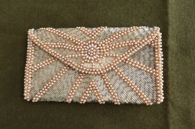 Vintage 1940s 1950s BEADED PEARL EVENING PURSE CLUTCH WALLET - Great condition!