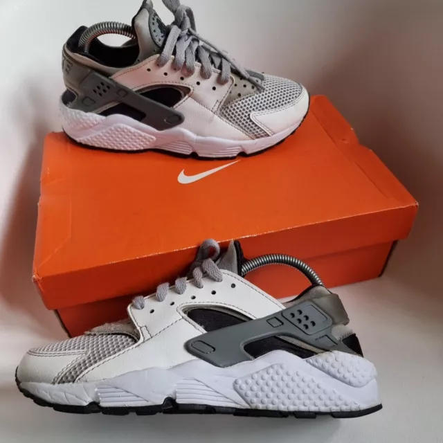 Nike huarache ultra deals size 6