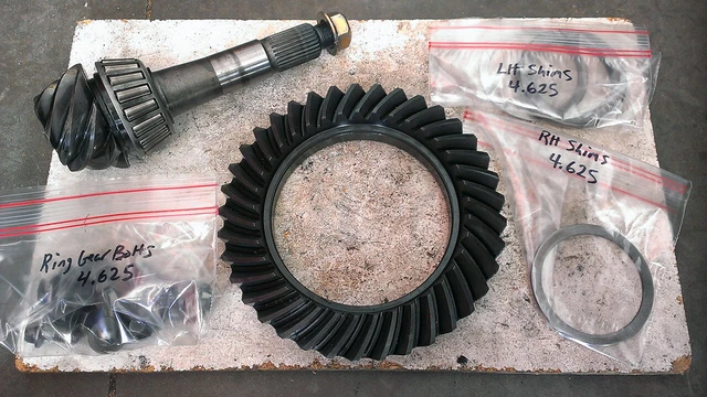 OEM NISSAN R200 Final Drive Ring Pinion Gears 4.625 Ratio 240SX
