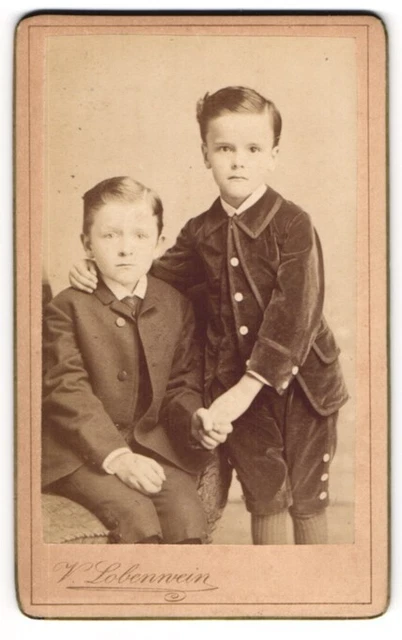 Fotografie V. Lobenwein, Klagenfurt, Völkermarkterstr. 1, Zwei Jungen in modisc