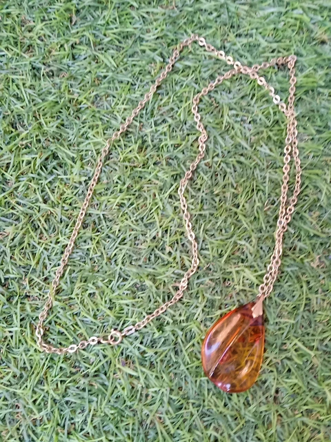Kette (Amer.Double),70cm Lang mit Bernsteinanhänger 4cmLang,2,5cm Breit