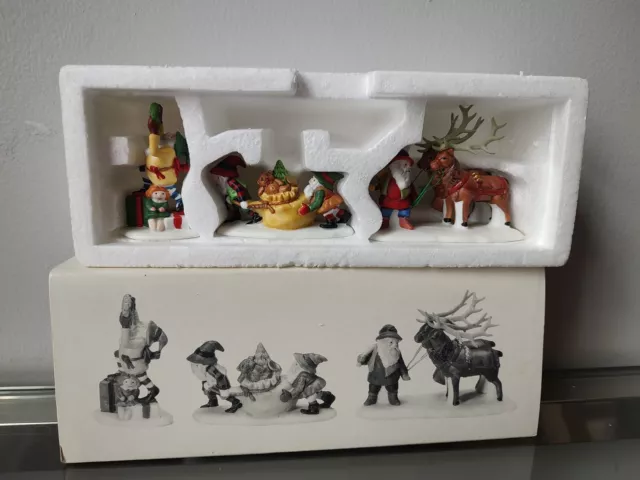 Department 56 Village Santas little helpers 3 piece set w/ box 5610