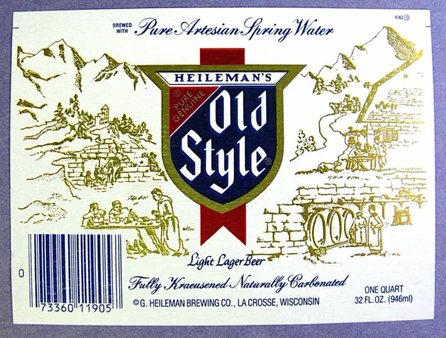G Heileman Brewing Co.OLD STYLE - LIGHT LAGER BEER foil label WI 32oz  #4142