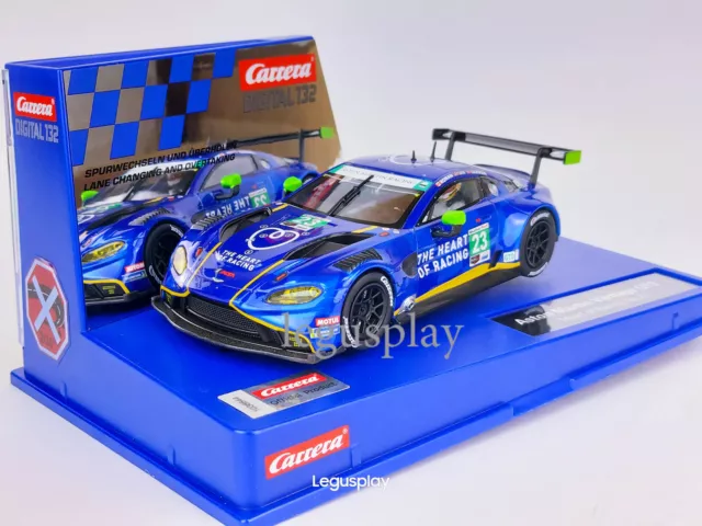 Slot car carrera Digital 30995 Aston Martin Vantage GT3 " Heart Of Racing,