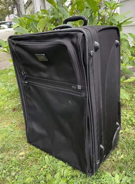 TUMI 22024DH 2-Wheeled Expandable 24” Suitcase Black