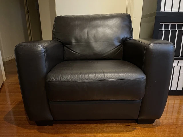 Leather shop republic lounges