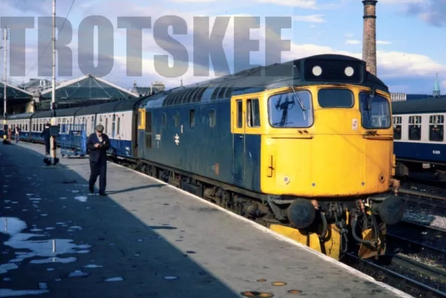 35mm Slide BR British Railway Diesel Loco Class 27 27003 Inverness 1981 Original