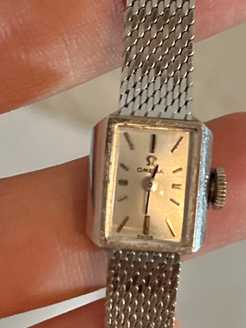 Vintage Omega 14k  White Gold Band Ladies Watch ~ 17 Jewels