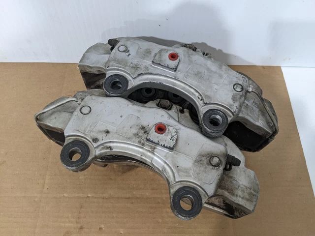 2004-10 Vw Touareg Porsche Cayenne  Front L+R Brembo 18Z Brake Calipers Oem