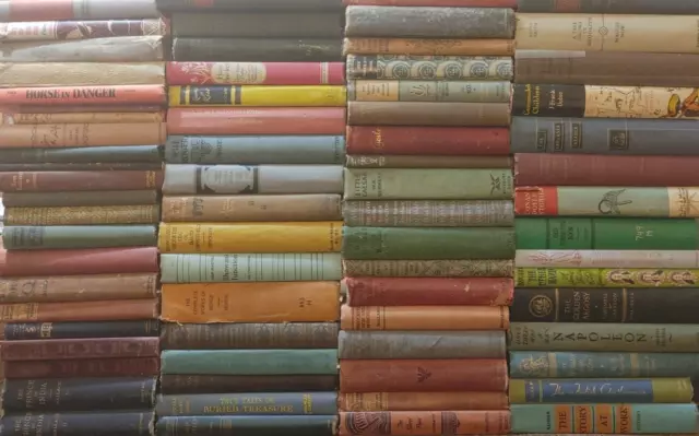 RANDOM Mix Lot of 10 ANTIQUE VINTAGE OLD HARDCOVER Books Bundle DECOR Library