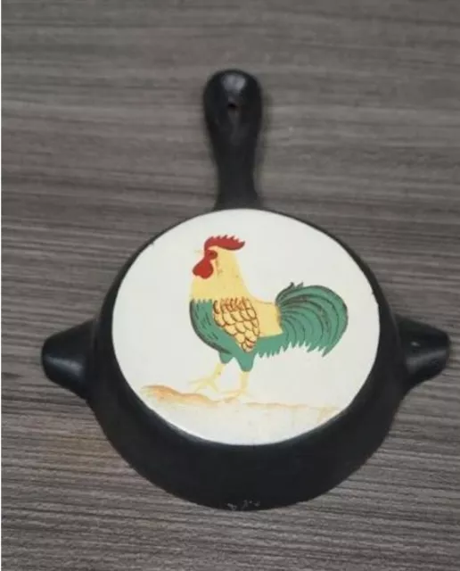 Vtg Cast Iron Small Pan Skillet Ashtray Rooster clean kitchen hanger decor  *BB