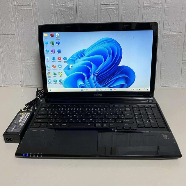 Windowsノート本体 Fujitsu i7/8GBSSD 256GB office2024 FUJITSU