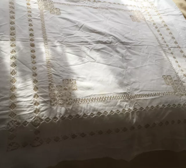 Large Vintage Irish White Linen Tablecloth Embroidery Crochet Edge Cotton