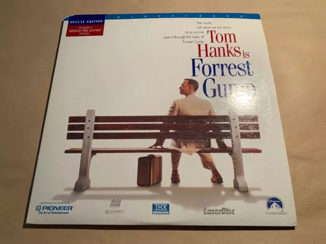Tom Hanks is FORREST GUMP Laserdisc Paramount Deluxe Edition Widescreen