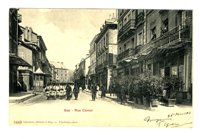 CPA 05 Hautes-Alpes Gap Rue Carnot animated