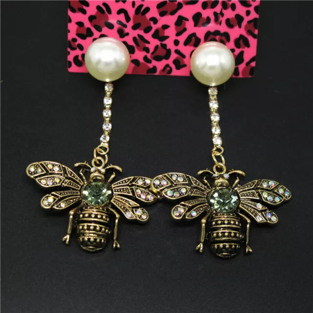 New Cute Retro Bee Honey Crystal Pearl Fashion Lady Women Stand Earrings