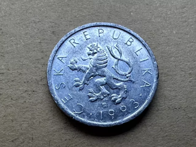 1993 Czechoslovakia 10 Haleru Coin  Aluminum   #W177