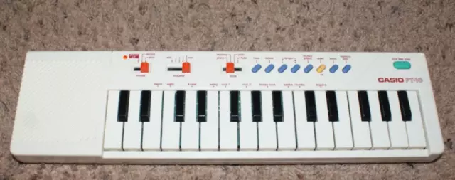 Casio PT-10 Keyboard Electronic Mini Synthesizer Ivory White Tested Works