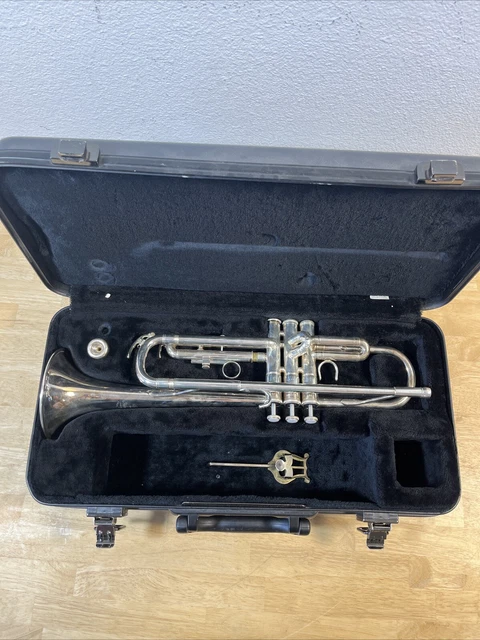 YAMAHA ADVANTAGE YTR-300AD Silver Trumpet, Reverse Slide 