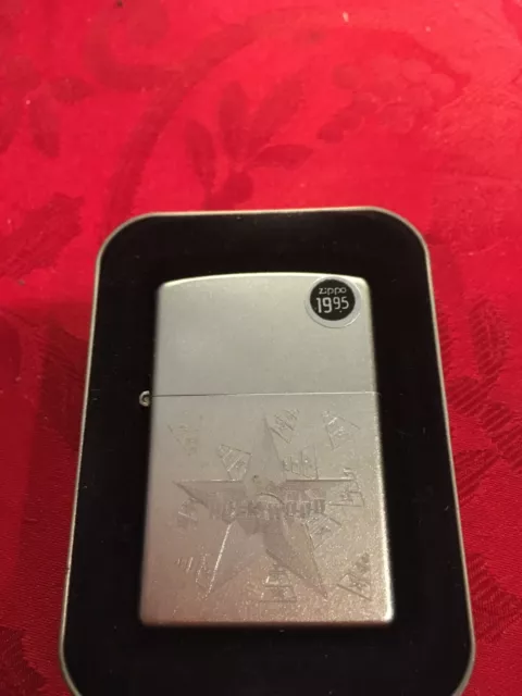 NEW ETCHED "HOLLYWOOD STAR" Zippo dated 2006- new in tin with free flints