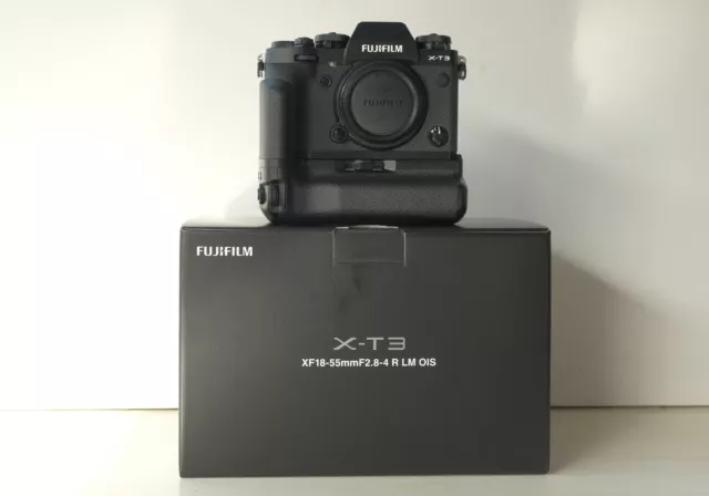 Fujifilm X-T3 fotocamera digitale (Solo corpo) + Vertical Gripp VG-XT3