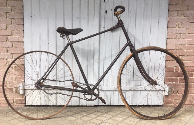 ANCIEN VÉLOCIPÈDE 1890-1895 - Cadre Incliné Vélo Ancien - Course Ancêtre EUR 1.200,00 - FR