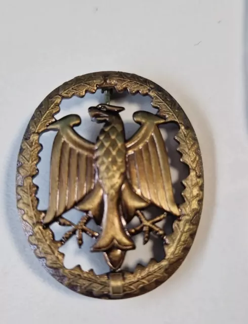 Post WW2 German Bundeswehr Armed Forces Badge For Military Proficiency