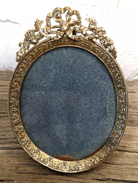 Nice French Original Medallion Picture Frame Louis Xv Style