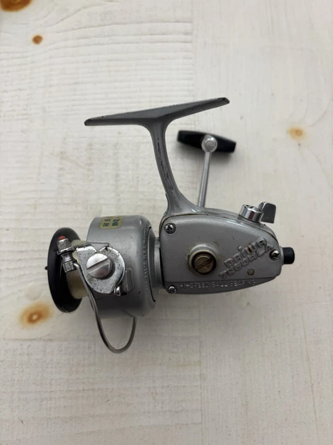 VINTAGE DAIWA 7250 RLA Fishing Reel Spinning Open Face
