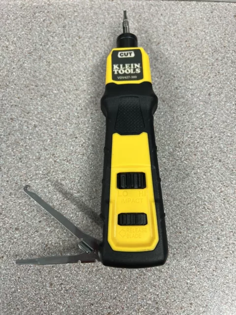 Klein Tools VDV427-300 Impact Punch Down Tool 66/110 Blade NEW